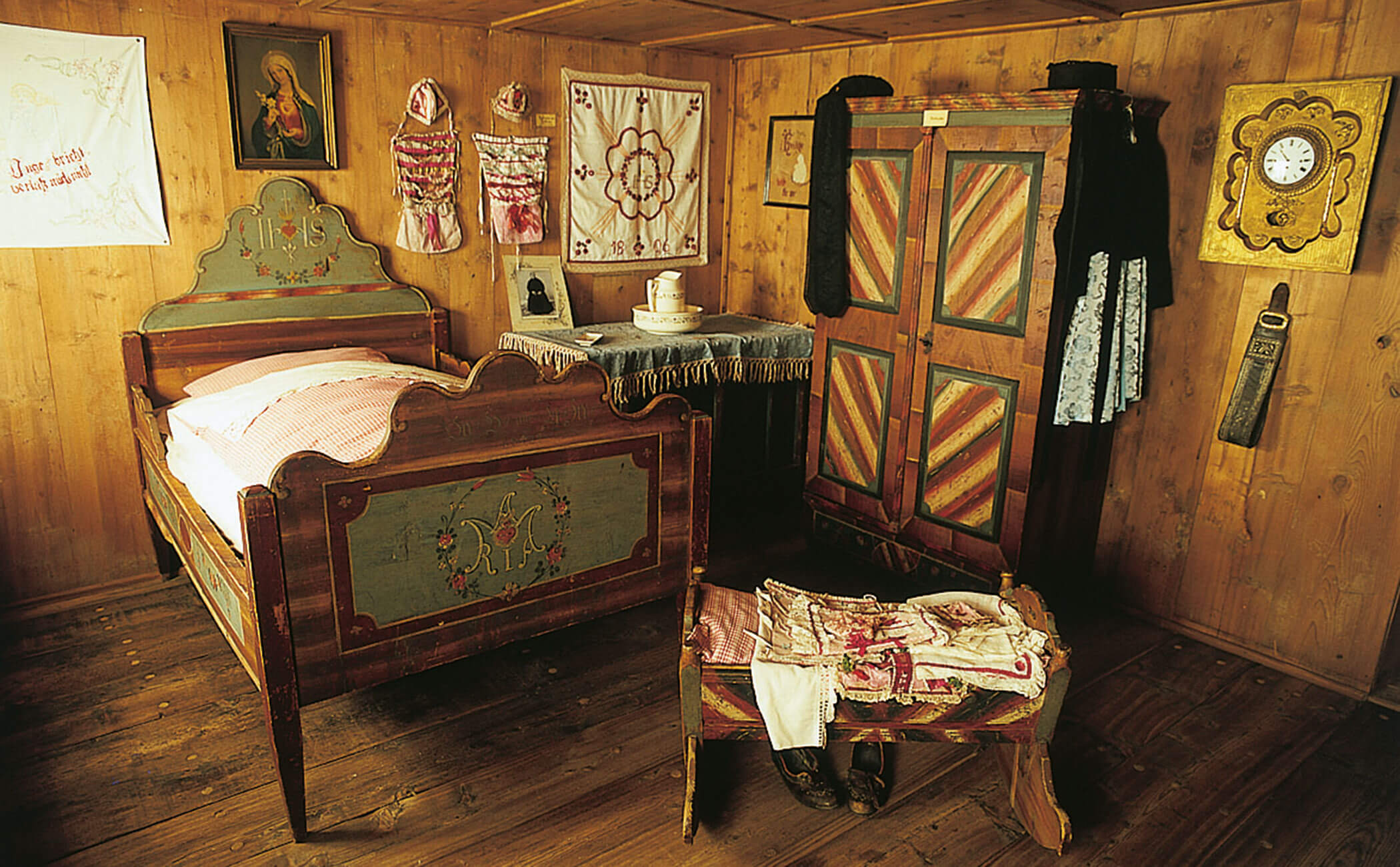 Il Museo della Cultura di Steinegg con mobili e abiti del passato - Vitalhotel Erica