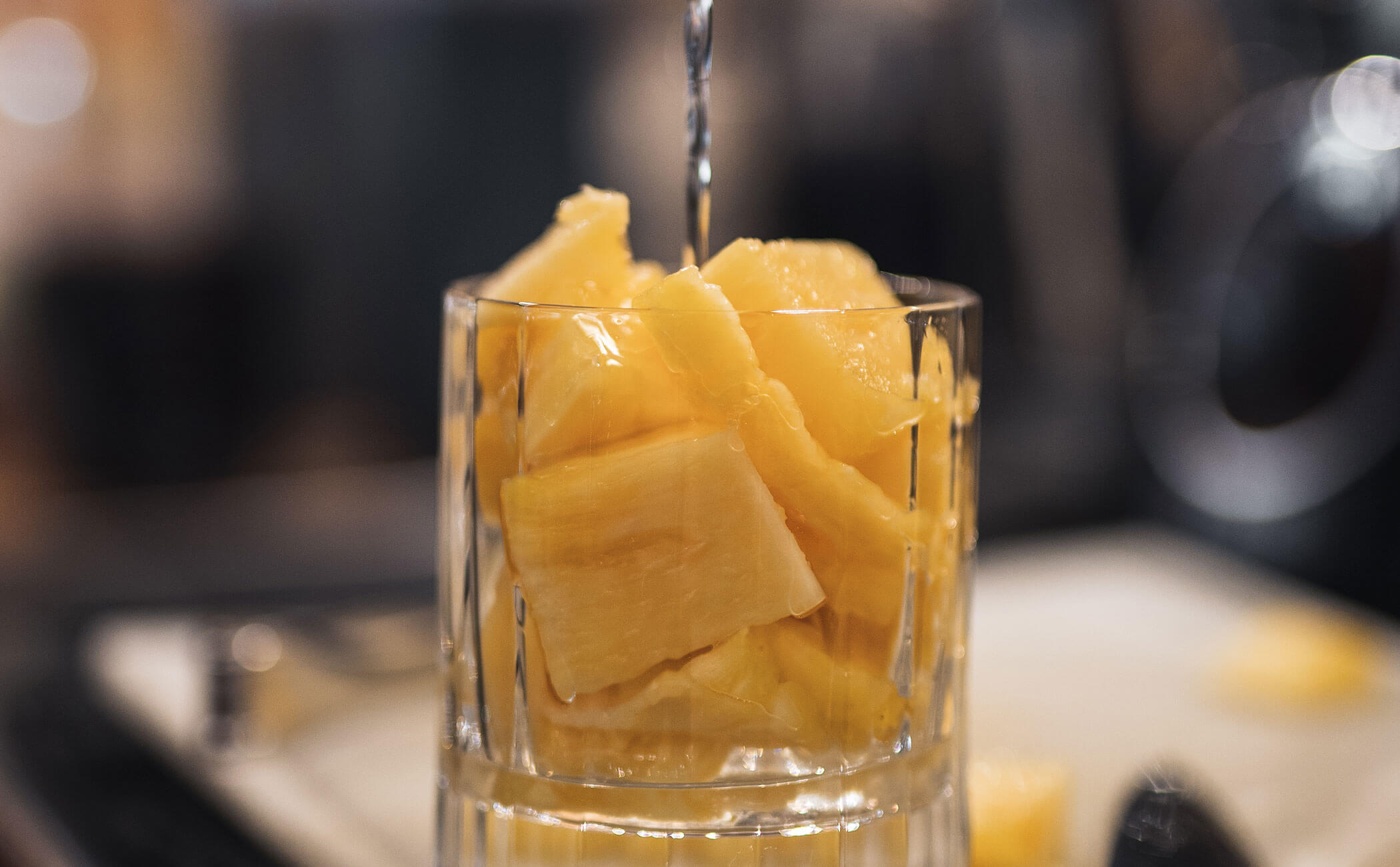 Pezzi di ananas in un bicchiere - Vitalhotel Erica