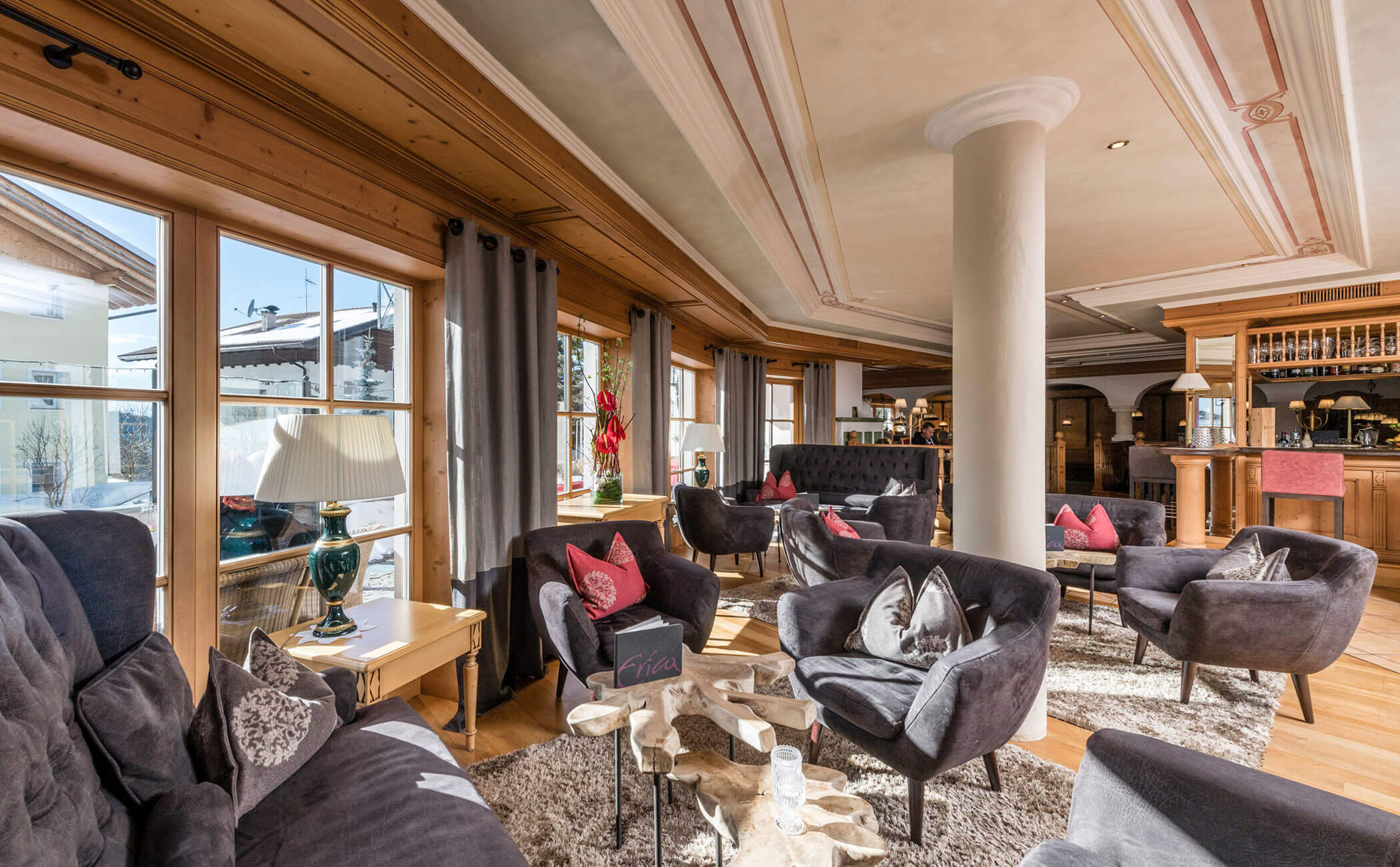 Area bar con diversi posti a sedere - Vitalhotel Erica